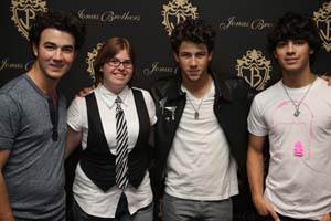 Tabitha Nevel & Jonas